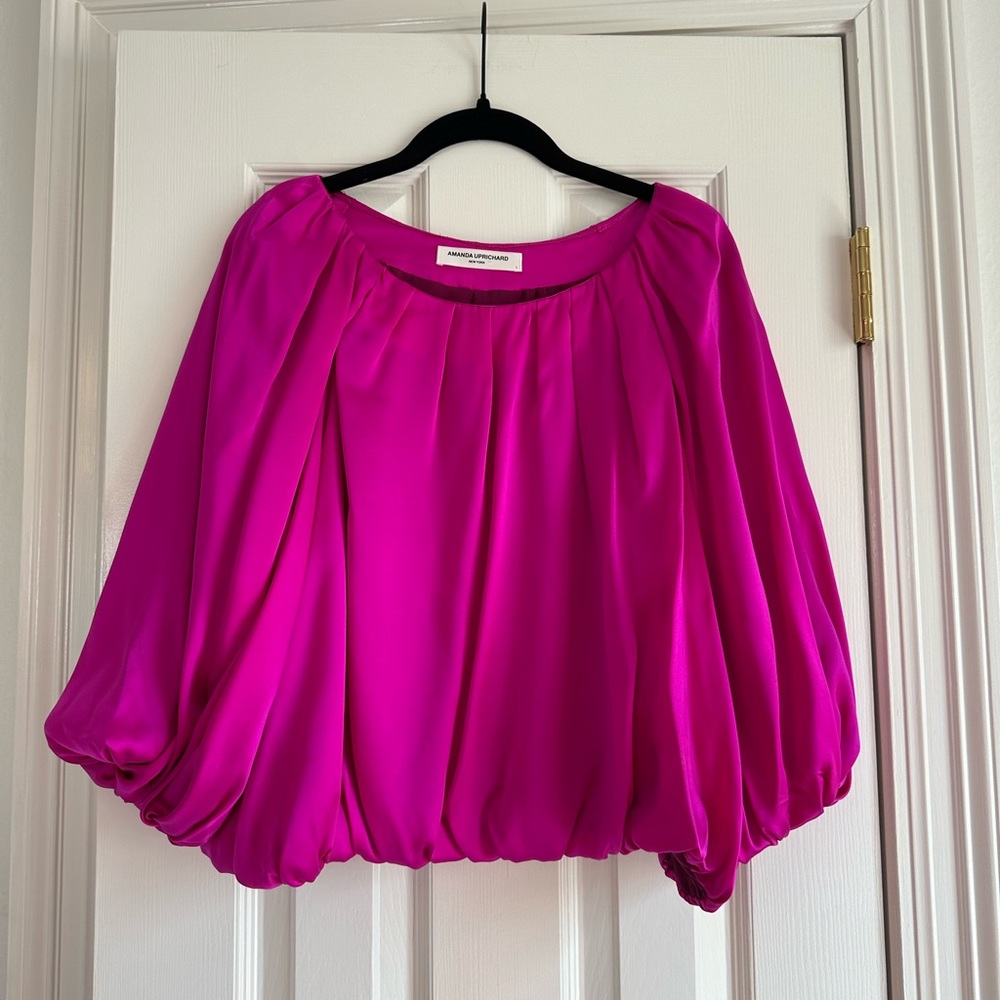 Amanda Uprichard 100% Silk Bubble Blouse Size L in perfect condition doesn’t fit